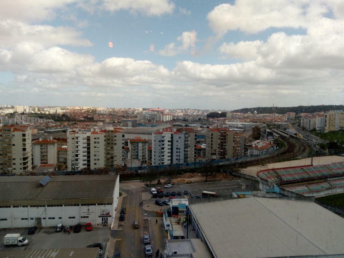 In Bed With Lisbon 11K Apartment Амадора Екстериор снимка